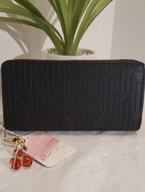 Blush Kiss Heart-Embossed Zip Wallet